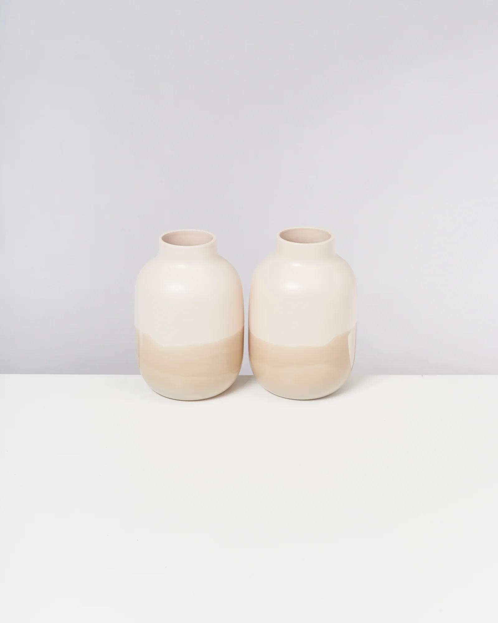 Nuno Vase M sand - Image 3